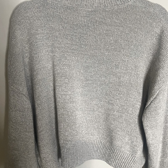 Divided Balloon Sleeves Cropped Sweater - Picture 5 of 5